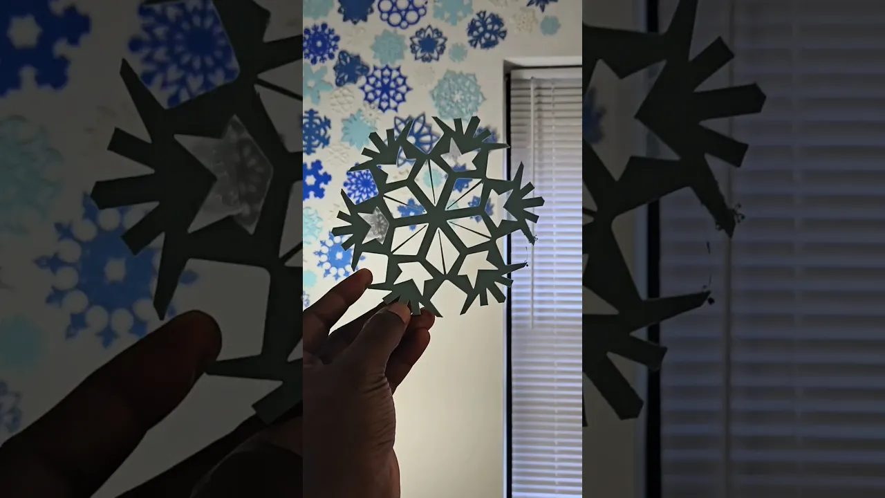 23 Piece Snowflake Set video thumbnail