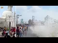 Download Lagu #Mumbai #Haji Ali हाजी अली अदभुत समुंदरी लहरे Dargah visit : Waves across the Walkway