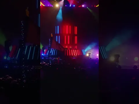 Above & Beyond live from Group Therapy 700