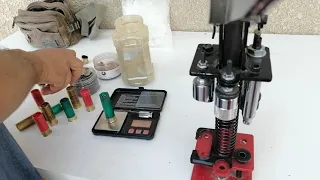 جهاز تعبئة اطلاقات الصيد 