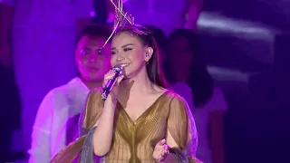 rossa takkan berpaling dari mu 25 shining years concert 