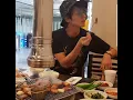 Lee Joon Gi enjoying the food #2 이준기 먹어고 마셔