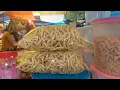 PEDAGANG KUE LEBARAN KELUHKAN SEPI PEMBELI