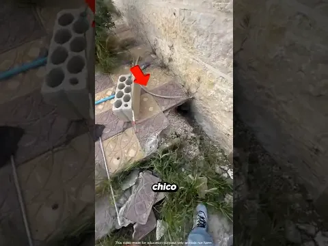 Él Escuchó El Llanto De Un Bebé En El Agujero 😢