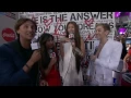 Download Lagu Miley Cyrus Red Carpet Interview - AMAs 2013