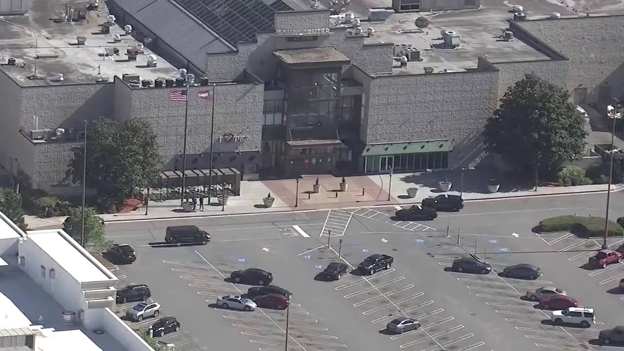 Celebrity s/o luckydajeweler.com aka Lucky Diamonds & co.