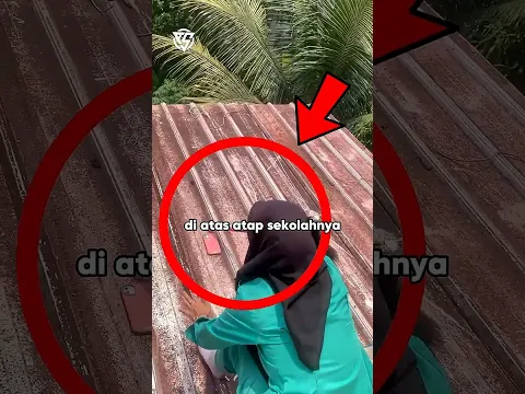 Siswi Ini Panik Saat HP Miliknya Terjatuh Pada Atap Sekolahnya Dan Nekat Mengambilnya