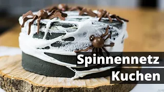Diese Halloweentorte entsteht einfach und schnell - mit Hilfe von diesem Video können auch Anfänger . 