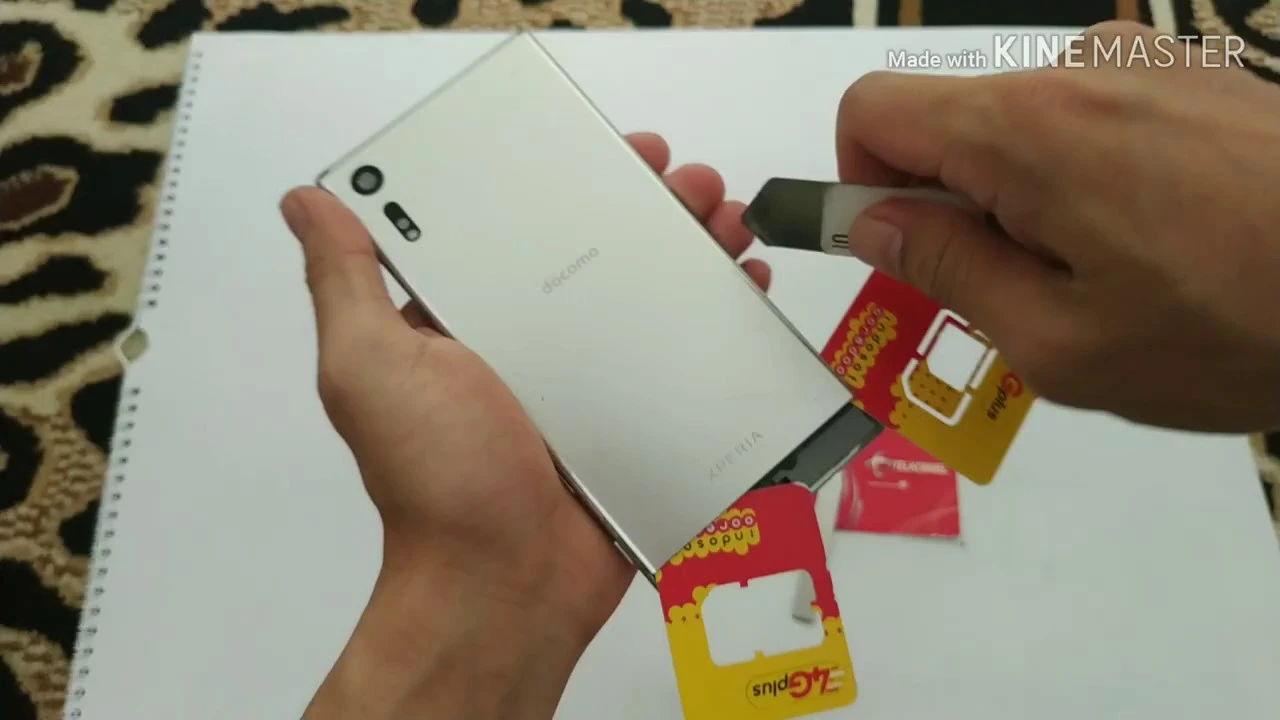 Cara buka backdoor / back cover HP Sony Xperia dengan alat sederhana - ART Repair. 