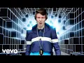 Download Lagu La Roux - Bulletproof (Official Music Video)