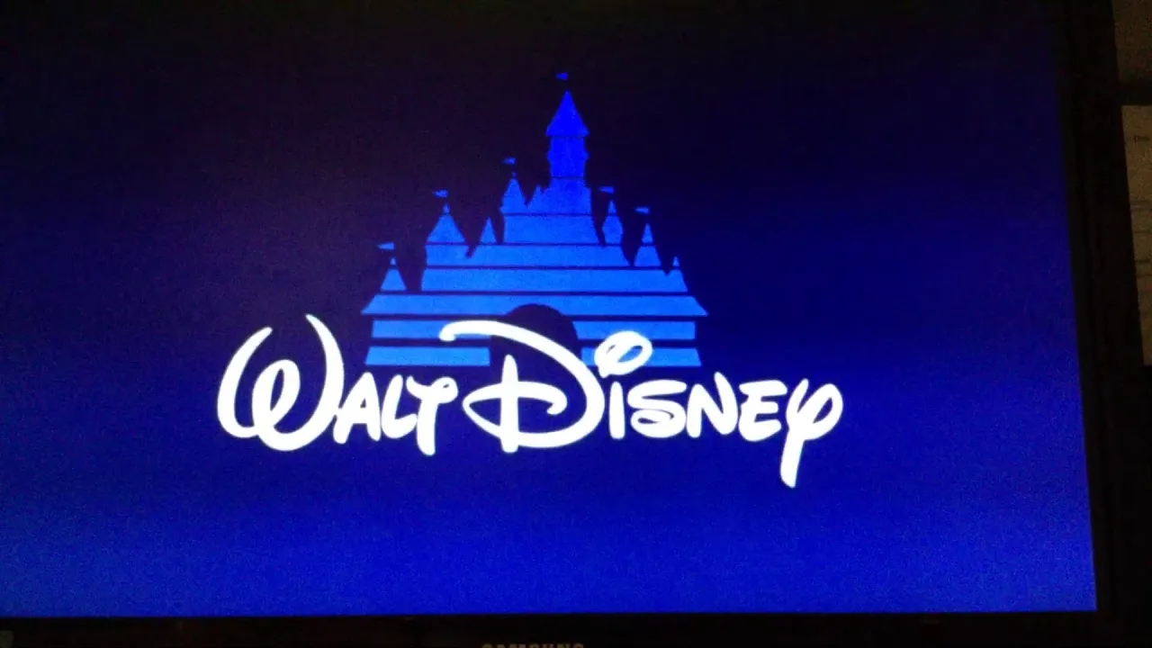 The Princess Diaries 2 Royal Engagement 7Flix Outro