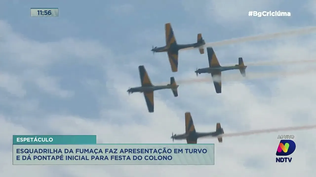 Show da Esquadrilha da Fumaça: multidão se encanta com espetáculo após 30 anos de espera