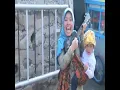 Download Lagu Pengamen suara mantul yang tak kenal lelah