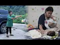 Download Lagu Manh was sad because tradition didn’t allow him to hold his newborn son – Tram was cared for by Khai