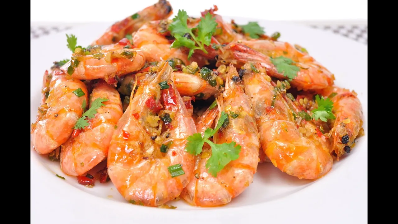 Salt and Pepper Shrimp (Thai Food) - Kung Pad Prik Glua 