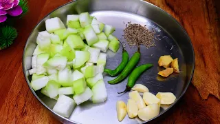 ஒரு வாரத்துக்கு ஒரு கிலோ சுரைக்காய் பத்தாது இந்த ரெசிபி அவ்ளோ டேஸ்ட் #Easy Breakfast Recipe