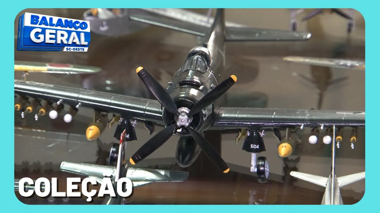 Professor possui coleção com mais de 100 aviões e equipamentos militares