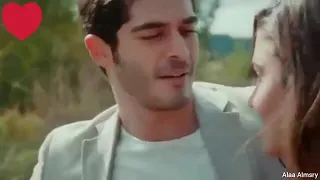 تعرف انا ايه مصبرنى رغم انى هواك حيرنى 