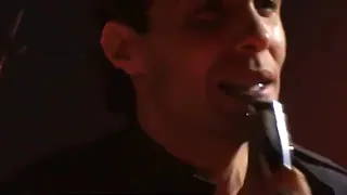 كايروكي               أغنية  هتعلق معاك من أول مرة    دندنها