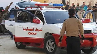 عنصر من الشرطة العسكرية يهاجم صيدلية في اعزاز بوحشية لم الشمل 