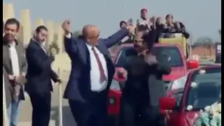 كان اساسا جبان بيومى فؤاد دندنها