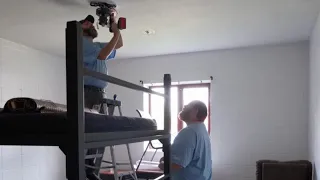Volunteers from Lowe s begin renovation project at Springfield s Salvation Army