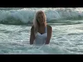 Christina Model on seaside 5K