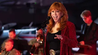 Reba McEntire - "Fancy" with The 129th Army Band