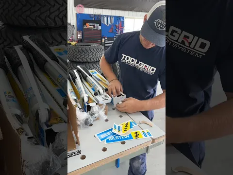 Jeep JK build continues with some @bilsteinUS shocks from @northridgenation