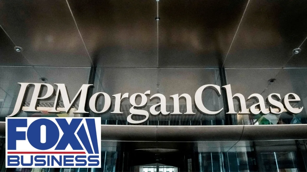'SUPERBLY POSITIONED': Investment strategist explains why JPMorgan stands to benefit from AI