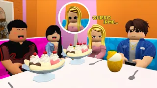 Karla tiene una CITA doble 😳❤️ | Olvidando a Erick | Mamá vs Roblox