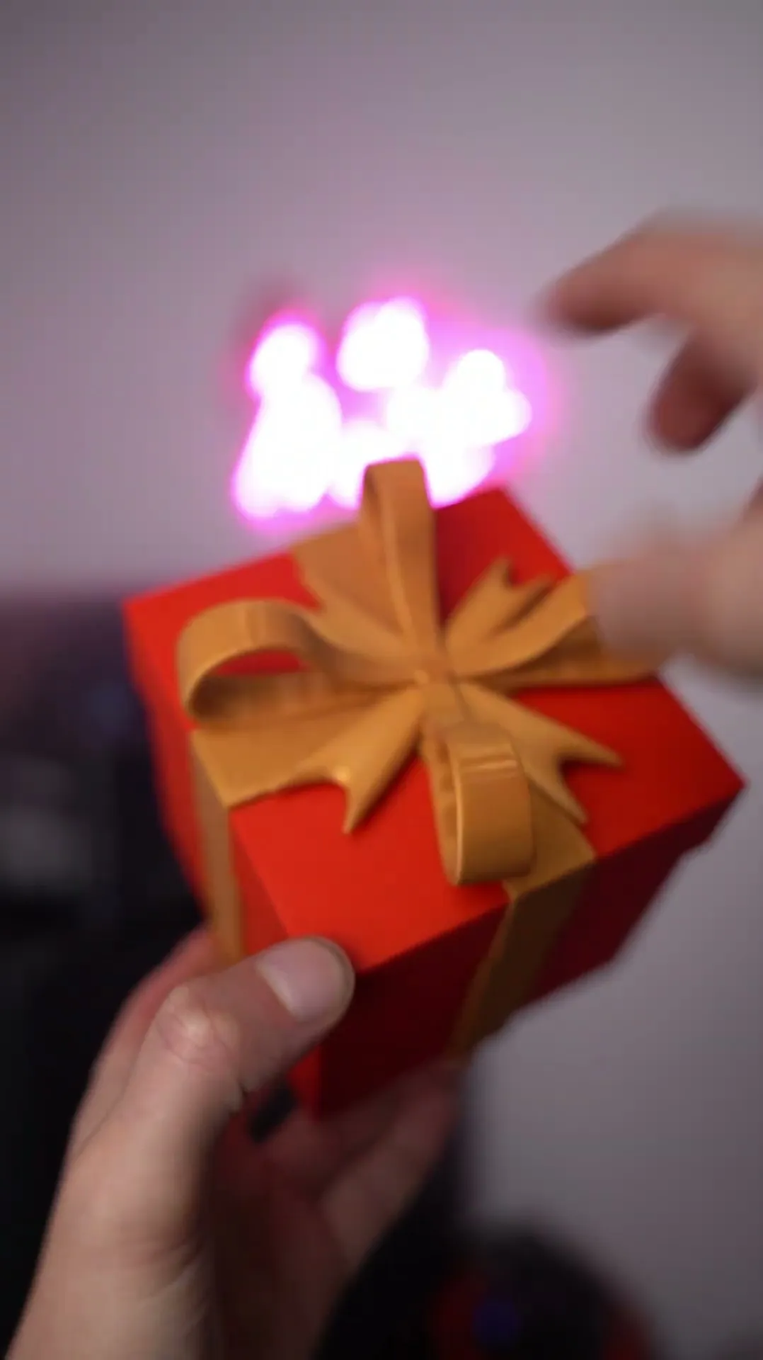 The impossible Gift Box - Free version