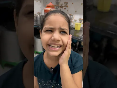 खाने की सोकिन लड़की 🤪😜#shorts#comedy#funny #trending#youtubeshorts  #viral#foryou#indore