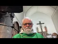 Lagu Dieu se met à genoux pour nous relever