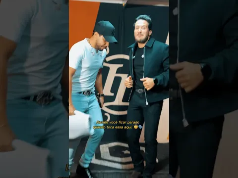 Quando começa o “pá para pá pá” o esqueleto já mexe sozinho 🕺🏻🤠💥 #CircuitodeVaquejada