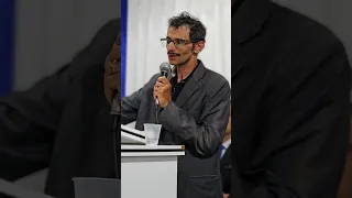 Estou sem palavras... Quando ouvi esse louvor senti logo a presença de Deus!