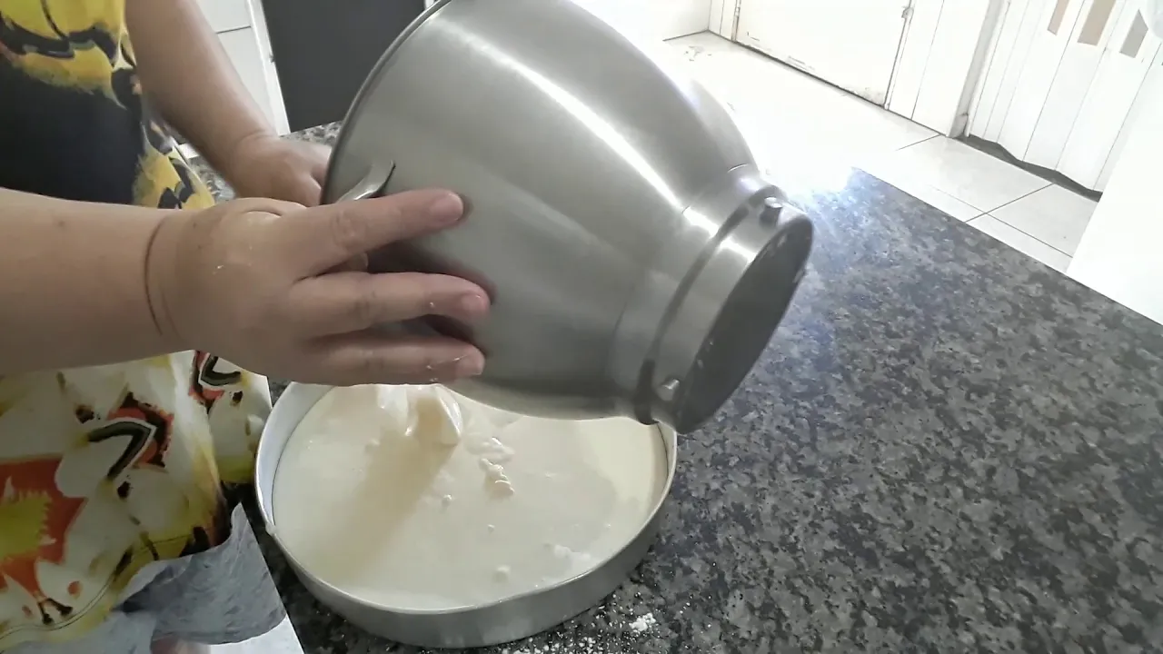 ESSE PÃOZINHO NÃO VAI FARINHA, LEITE, OVO E FERMENTO E É DELICIOSO