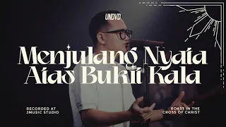 menjulang nyata atas bukit kala undvd