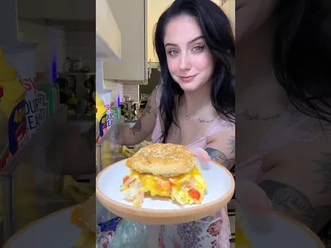 What’s your favorite breakfast sandwich? #cooking #easyrecipe #sandwich