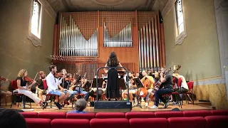 caelestialis live orchestra performance composed and conducted by arianna ferrara gennari