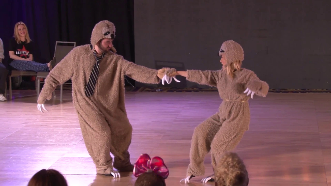 Ben Morris & Sarah Vann Drake - Halloween Swingthing 2017 Scary Strictly Swing 1st Place w/ 2nd song
