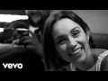 Download Lagu Matisse, Carin Leon - Como Lo Hice Yo (Video Oficial)
