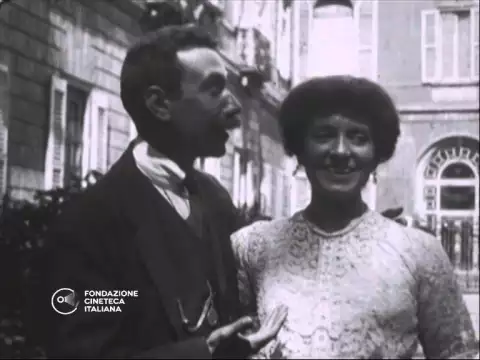Il bacio di Luca Comerio