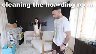 deep cleaning & decluttering our hoarding room