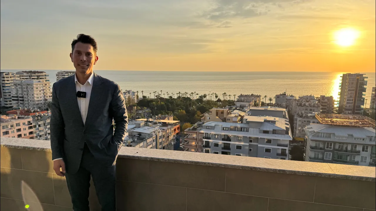 Sea-View 4-Bedroom Penthouse in Mahmutlar with sea view and Turkish citizenship eligibility
