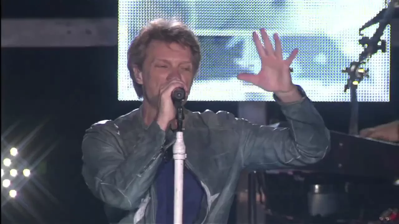 Bon Jovi Live – You Give Love A Bad Name