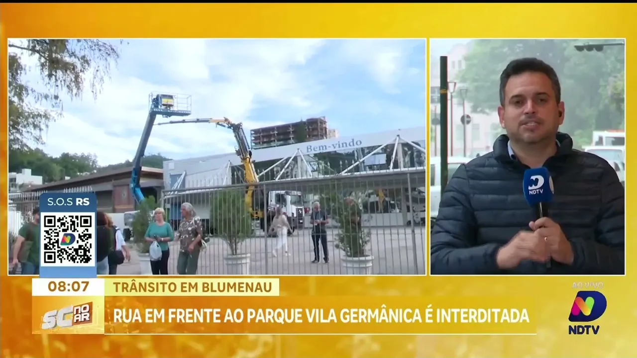 Rua em frente ao Parque Vila Germânica é interditada para obras na tubulação