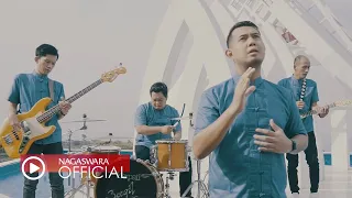 Download Merpati Band - Ikhlas (Official Music Video NAGASWARA) MP3