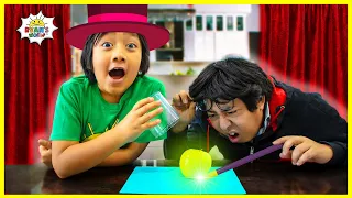 Download DIY Magic Trick for kids! How to make objects disappear!! MP3