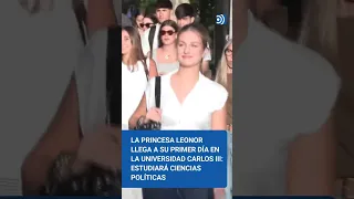 Leonor llega contenta en su primer día de universidad